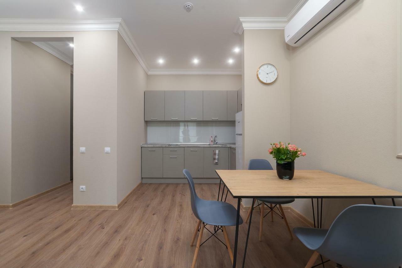 Green Apartments أوديسا المظهر الخارجي الصورة