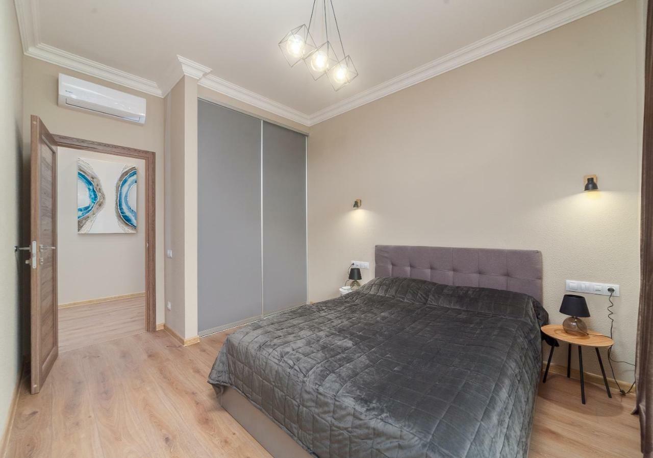 Green Apartments أوديسا المظهر الخارجي الصورة