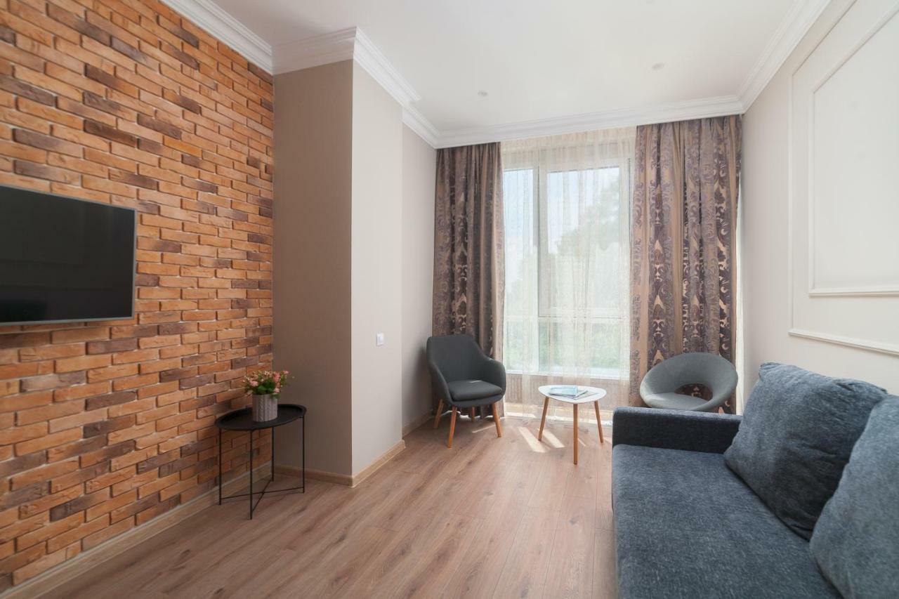 Green Apartments أوديسا المظهر الخارجي الصورة