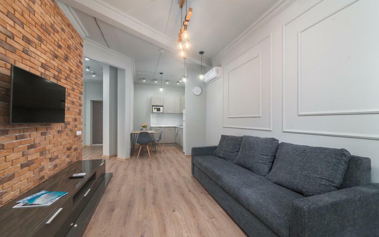 Green Apartments أوديسا المظهر الخارجي الصورة