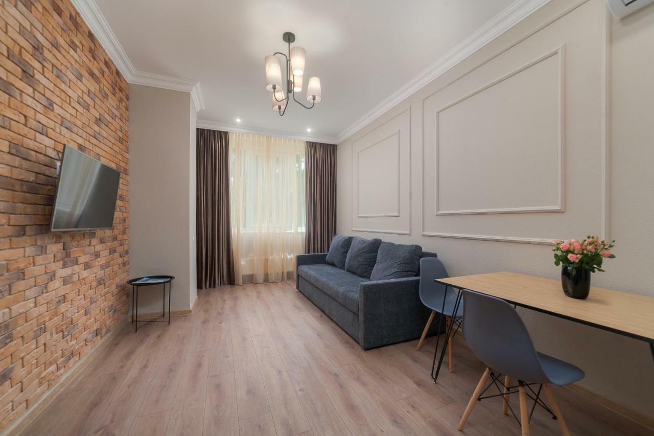 Green Apartments أوديسا المظهر الخارجي الصورة