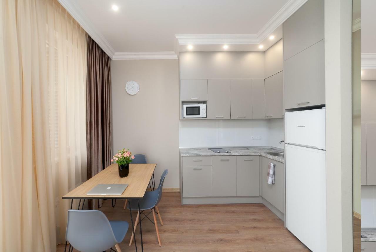 Green Apartments أوديسا المظهر الخارجي الصورة