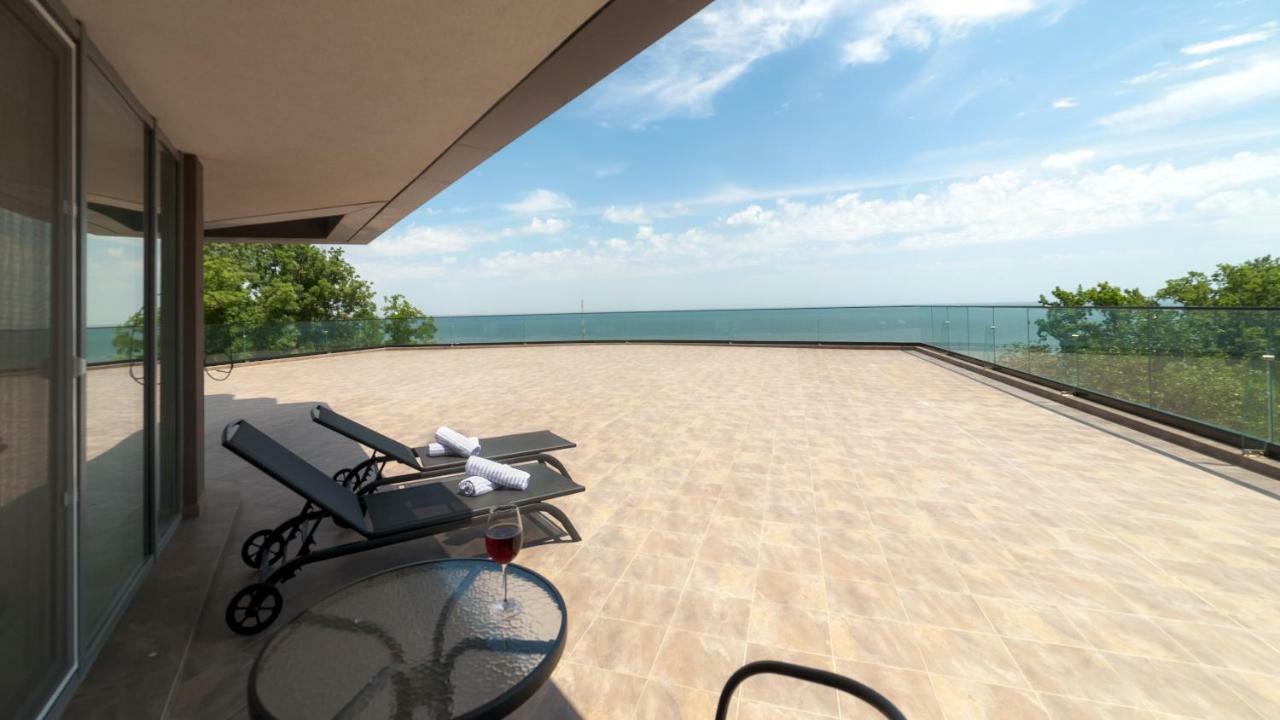 Green Apartments أوديسا المظهر الخارجي الصورة